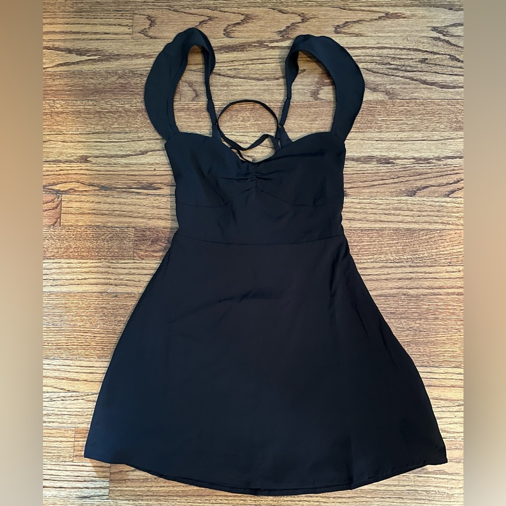 NWT Princess Polly Black Babydoll Dress Sz. 4 Flutter Sleeve Back Lace Up Sexy